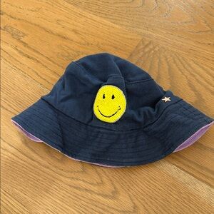 Jocelyn reversible bucket hat (lightly used)